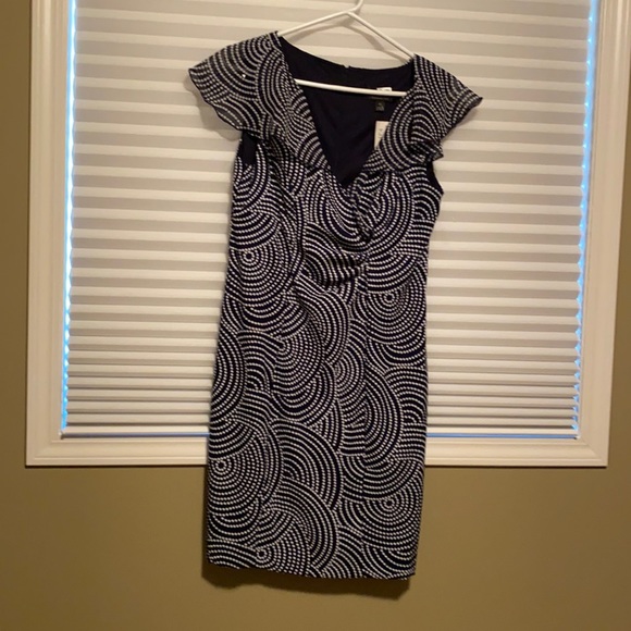 NWT Ladies Dress -size10 - Picture 1 of 2